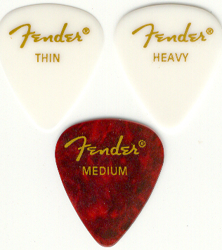 Fender Fender 351 Classic Celluloid Picks, Thin, 12-Pack - White