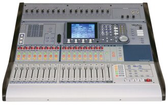 Tascam DM3200 32-Channel Mixer
