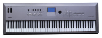 Yamaha MM8 88-Key Synthesizer